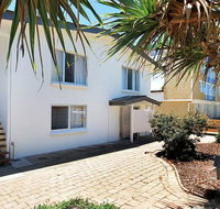 Beachcomber Unit 4- Beachside Unit - - Accommodation Gladstone
