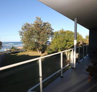 BEACHFRONT 3- 3/12 Bundella Ave LC - Accommodation Gladstone