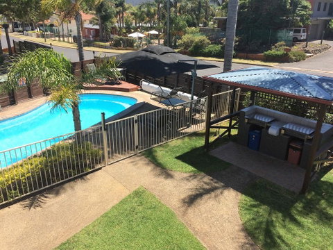 Beachfront Apartments - Accommodation Gladstone 1