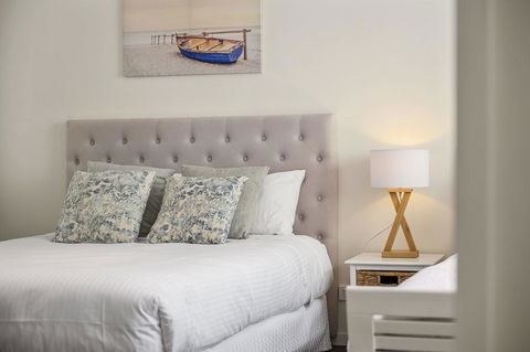 Beachfront By The CC - Family Friendly, Plunge Pool, Steps To The Beach - Accommodation Gladstone 0