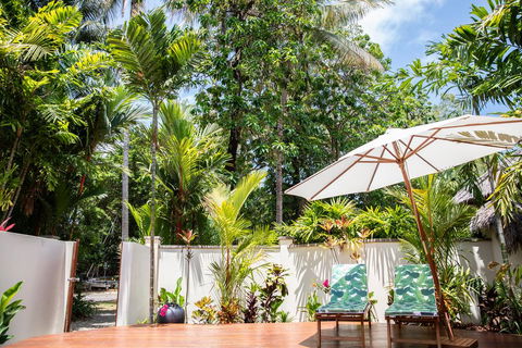 Beachfront Hideaway - Port Douglas - Accommodation Gladstone 0