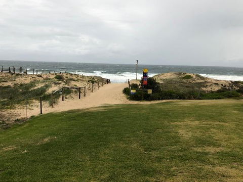 Beachfront Living Cronulla - Accommodation Gladstone 1