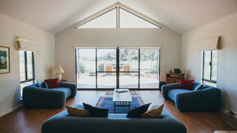 Beachfront Prevelly - Accommodation Gladstone 0
