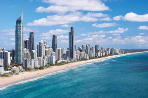 Beachfront Retro Apartment In Surfers Paradise - Accommodation Gladstone 1