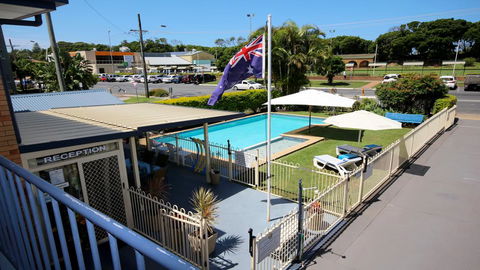Beachlander Holiday Apartments - Accommodation Gladstone 1