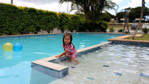 Beachlander Holiday Apartments - Accommodation Gladstone 0
