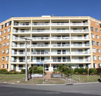 Beachpoint 403 - On The Beach - Accommodation Gladstone