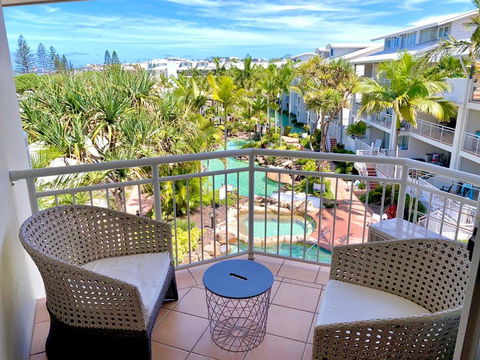 Resort Queen Studio At Alex Beach Resort - Accommodation Gladstone 0
