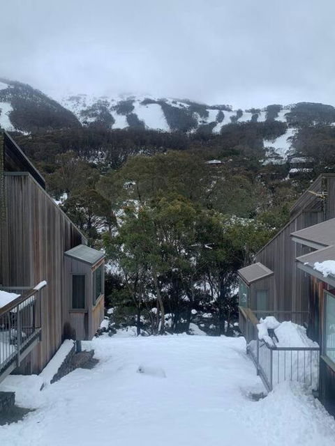 Riverside Cabin 18 Thredbo - Accommodation Gladstone 0