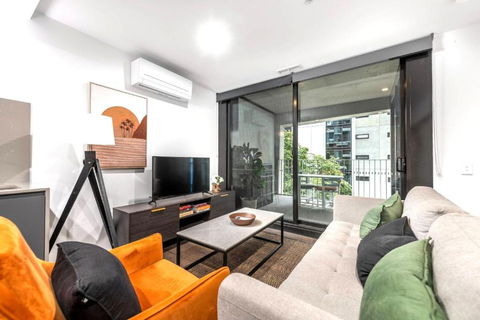 Reid City Escape Modern Stay In ACT - Accommodation Gladstone 1