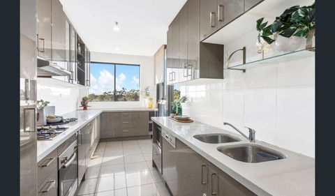 Resort Style 1 Or 2 Bedroom With Pool And Free Parking - Accommodation Gladstone 3