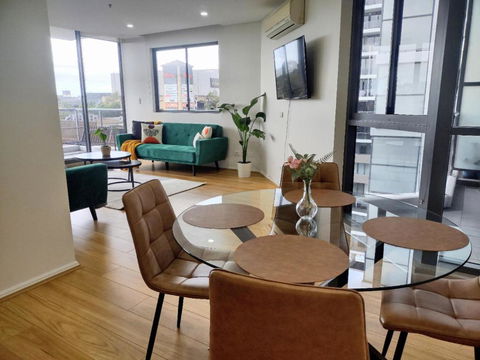Resort Style 1 Or 2 Bedroom With Pool And Free Parking - Accommodation Gladstone 1