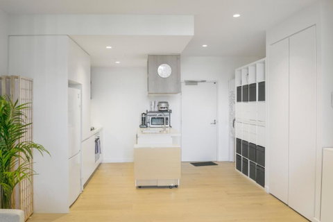 REST COLLECTION One Bedroom Apartment With Study - Accommodation Gladstone 2