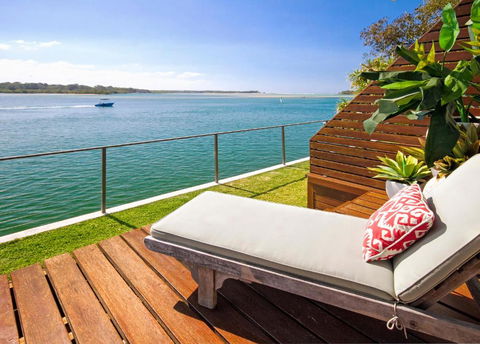 Riverfront Apartment, Perfect Location - Accommodation Gladstone 2