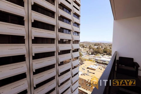 Red Rose Retreat - 1bd 1bth 1CarSp Apt - Accommodation Gladstone 3