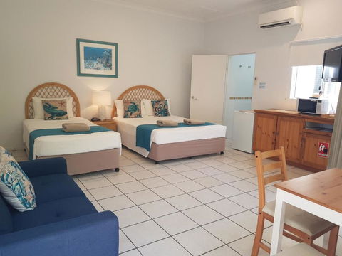 Reef Suite - Accommodation Gladstone 3