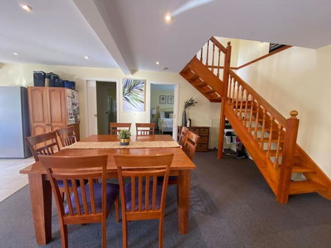 Reel & Relax: 3BR Beach House - Fish, Swim, Surf - Accommodation Gladstone 0