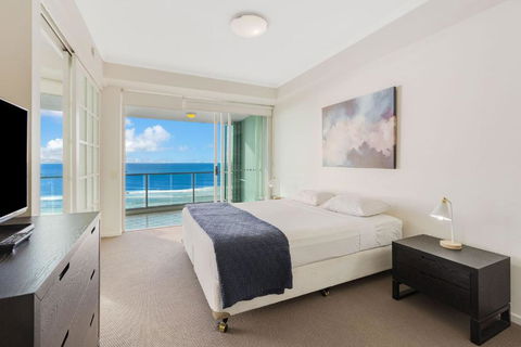 Reflections On The Sea Unit 1501a - Accommodation Gladstone 3