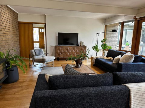Relaxed And Stylish -self Check In, Secure Parking - Accommodation Gladstone 0