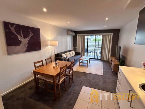 Relaxing Oasis In Bruce -1bd 1bth 1 Carsp Apt - Accommodation Gladstone 3
