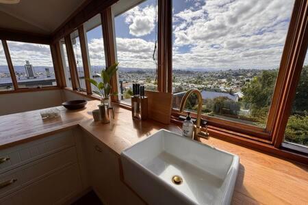 Renovated Cottage Near Cataract Gorge Launceston - Accommodation Gladstone 2
