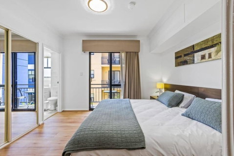 Renovated Family Apartment With Pool & WiFi - Accommodation Gladstone 0