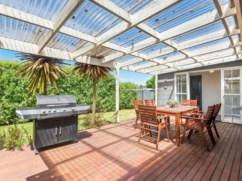 Resarf Retreat - Accommodation Gladstone 1
