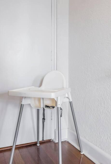 Resort Lifestyle Urban Apt - Pool, Gym, Sauna - Accommodation Gladstone 2