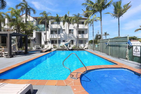 Resort Style Holiday - Accommodation Gladstone 0
