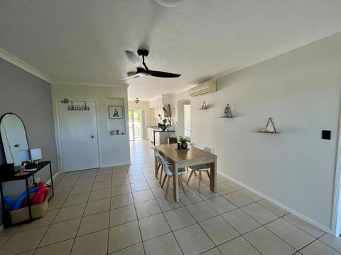 Resort Style Holiday Unit - Accommodation Gladstone 3