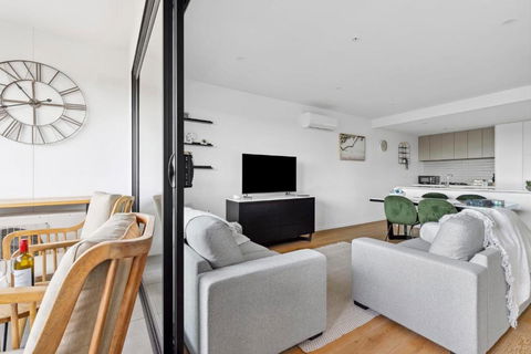 Retreat On Bellerine I 2BR Apartment I Geelong CBD - Accommodation Gladstone 1