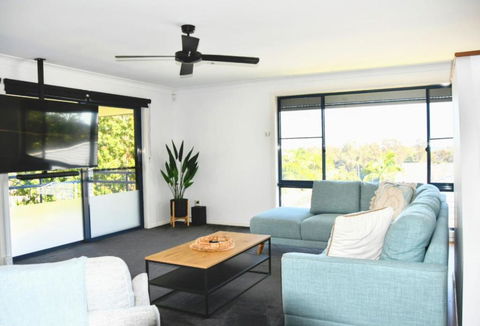 Retreat To Marlin - Accommodation Gladstone 1