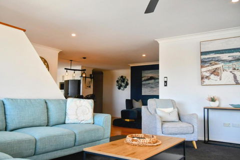 Retreat To Marlin - Accommodation Gladstone 3
