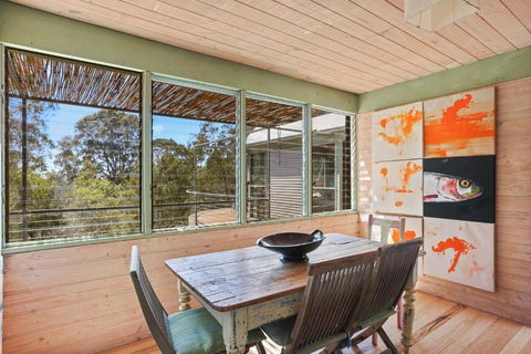 Rikkara Sanctuary 19 Rikkara Avenue Private Retreat - Accommodation Gladstone 3