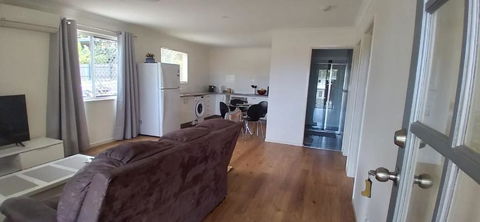 Rising Sun - Accommodation Gladstone 2