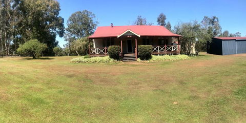 River Cottage Retreat Jalbarragup - Accommodation Gladstone 0