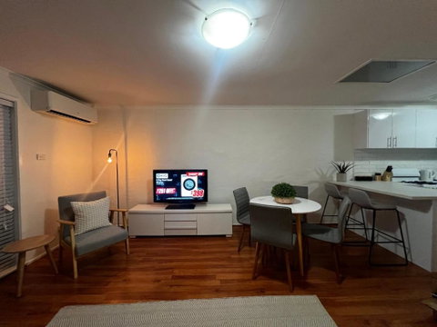 River End Unit Near Parkland - Accommodation Gladstone 0