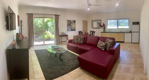 River Gum Luxury Bed And Breakfast - Accommodation Gladstone 0