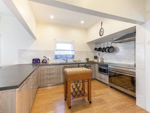 River View Cottage - Accommodation Gladstone 2