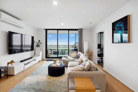 Riverina - Ultimate Footscray Getaway With Parking - Accommodation Gladstone 0