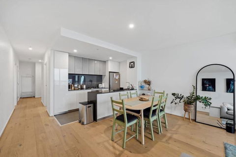 Riverina - Ultimate Footscray Getaway With Parking - Accommodation Gladstone 2