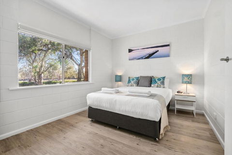 Riversands Rest Accommodation Paringa - Coobah Cottage - Accommodation Gladstone 0