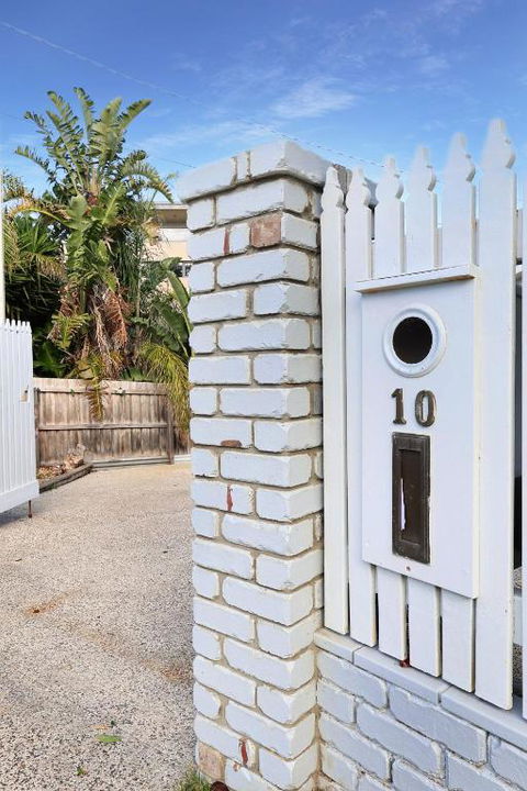 Riverview Retreat By Host On The Coast - Accommodation Gladstone 2