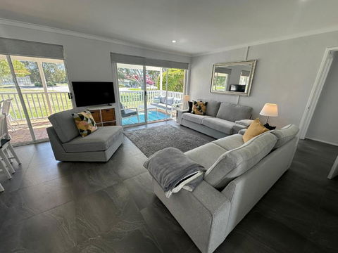 Riverview - South Yunderup - Accommodation Gladstone 2