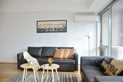 RiverView Spacious 3BR2Bath2Car WifiPoolGym Crown - Accommodation Gladstone 0