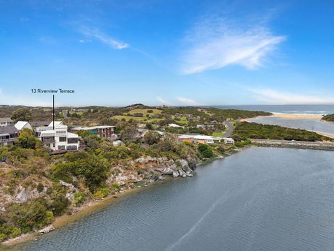 Riverview - Accommodation Gladstone 1