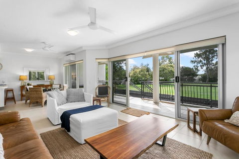Riviera Noosa Resort - Accommodation Gladstone 1