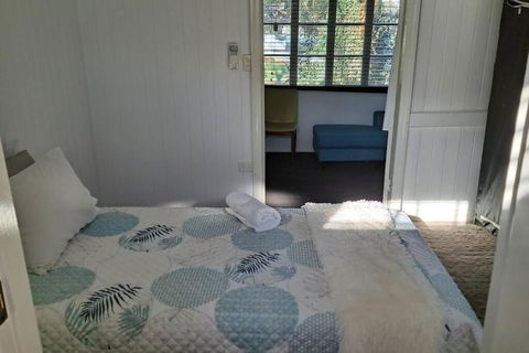 Rosemary Cottage - Accommodation Gladstone 3