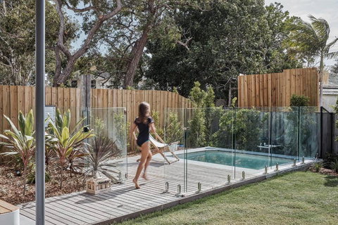 Sanctuary Spaces - Lomani Eleven - Accommodation Gladstone 1