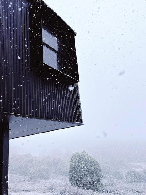 Roam Merrijig - Luxury Stay With Mountain Views - Foothills Of Mt Buller - Accommodation Gladstone 3